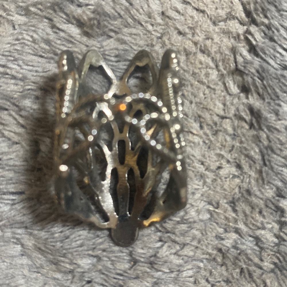 Gorgeous RING! - Picture 4 of 5
